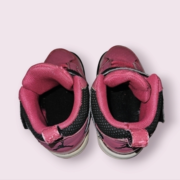 Girls Nike Air Jordan Retro Shoes Sneakers 6C Pink - Picture 7 of 14